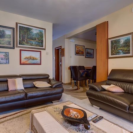 Apartments Varja スヴェティ・ステファン エクステリア 写真