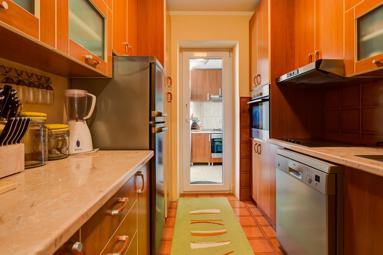 Apartments Varja スヴェティ・ステファン エクステリア 写真